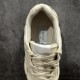 Gucci Rhyton Men's & Women's Athleisure Sneakers Ivory Leather Rhyton Vintage Gucci Logo 