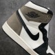 Air Jordan 1 Retro High OG 'Dark Mocha' Men's & Women's Basketball Shoes 555088-105