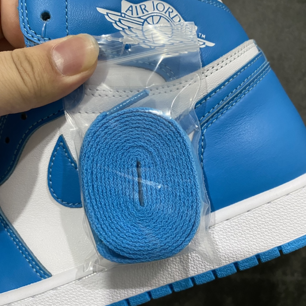 Air Jordan 1 Retro High OG 'UNC' Men's Basketball Shoes 555088 117