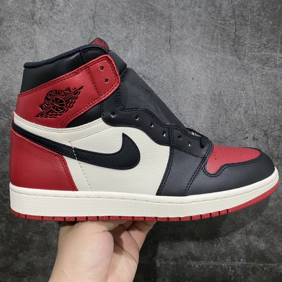 Air Jordan 1 Retro High OG 'Bred Toe' Men's & Women's Basketball Shoes 555088-610