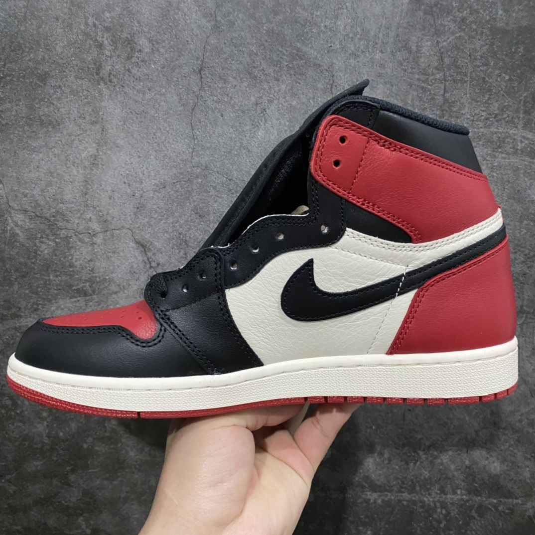 Air Jordan 1 Retro High OG 'Bred Toe' Men's & Women's Basketball Shoes 555088-610