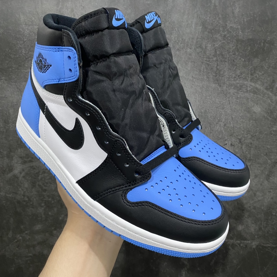 Air Jordan 1 Retro High OG 'UNC Toe' Men's Basketball Shoe DZ5485 400