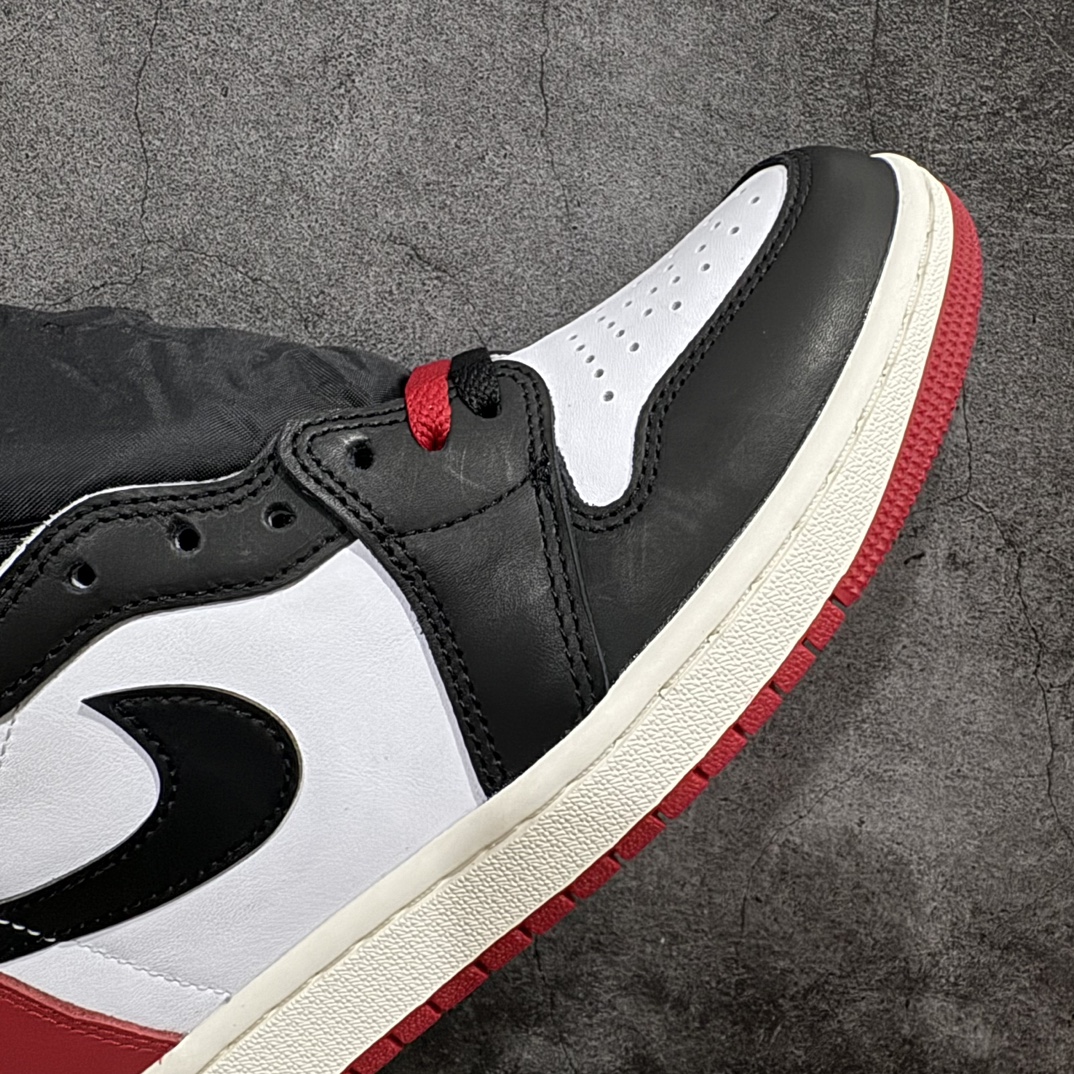 Air Jordan 1 High OG "Black Toe Reimagined" AJ1 Joe 1 Brand New Black Toe DZ5485-106