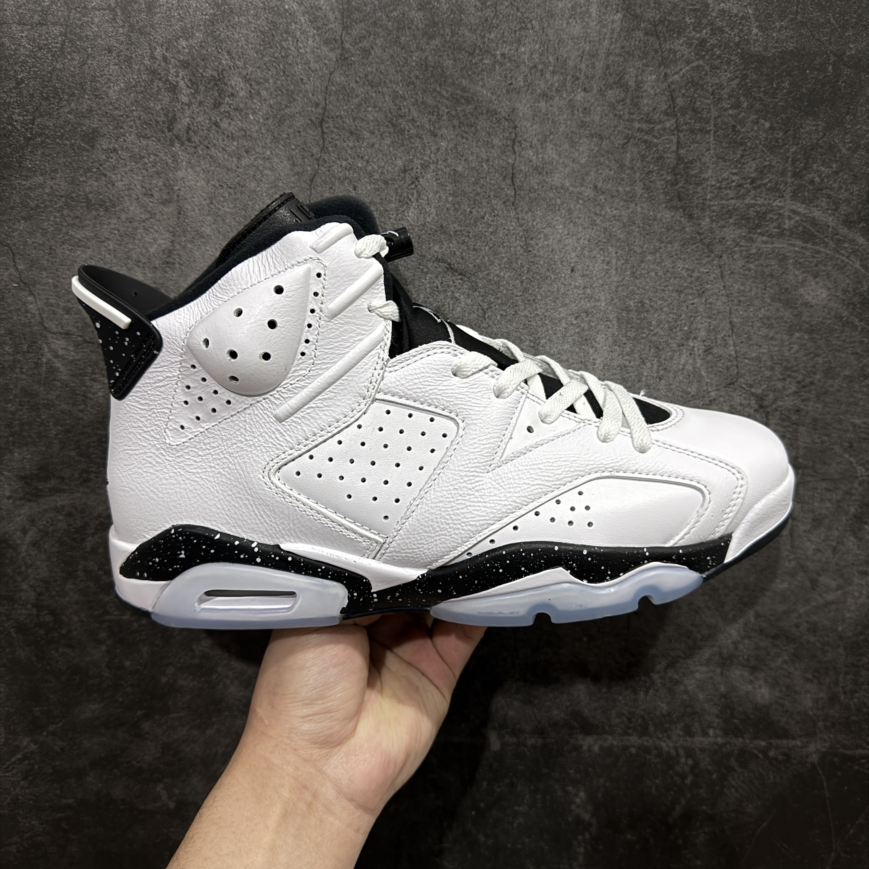 Air Jordan 6 Retro 'Reverse Oreo' Men's Basketball Shoe CT8529 112