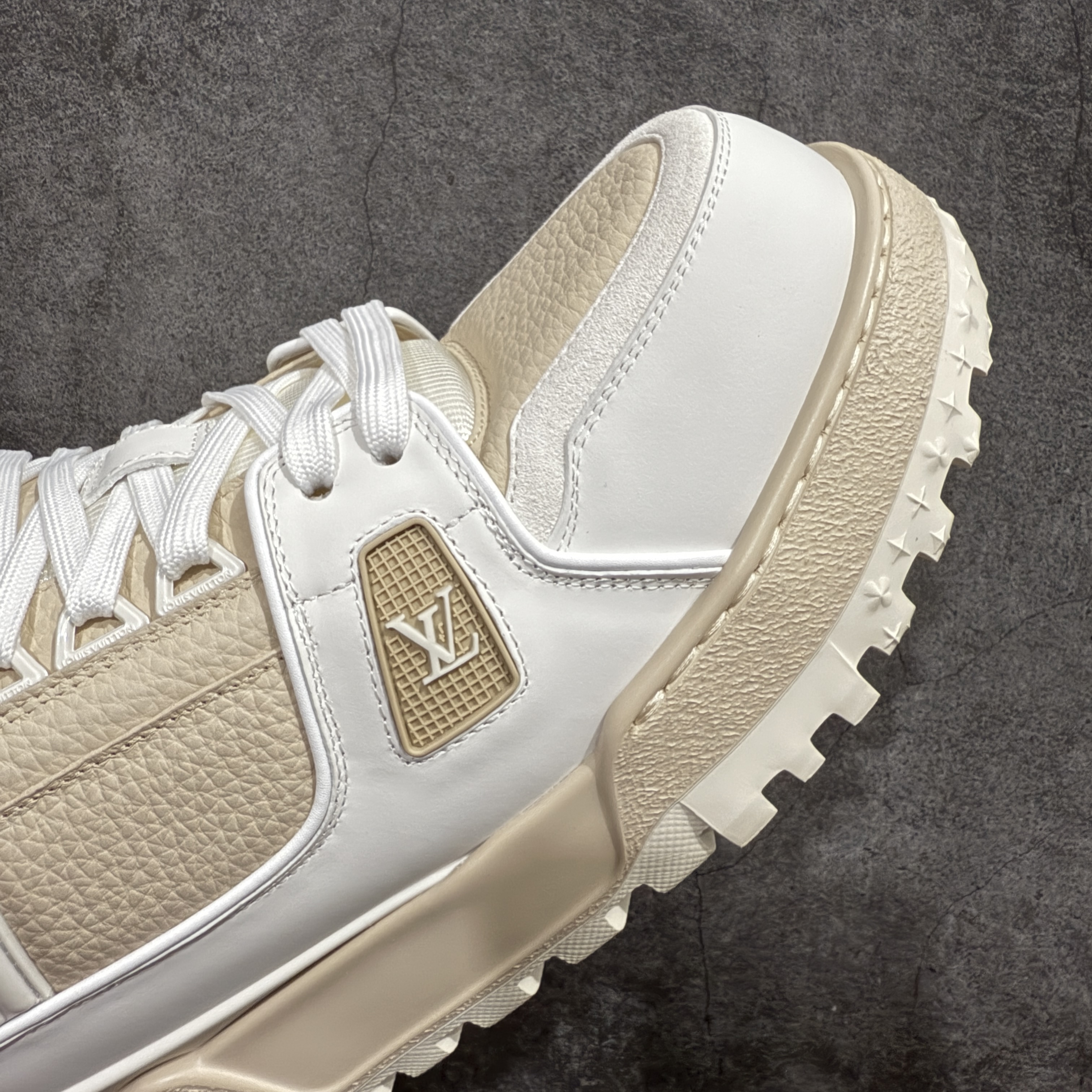 Louis Vuitton LV Trainer Maxi Sneaker Casual Shoes for Men and Women