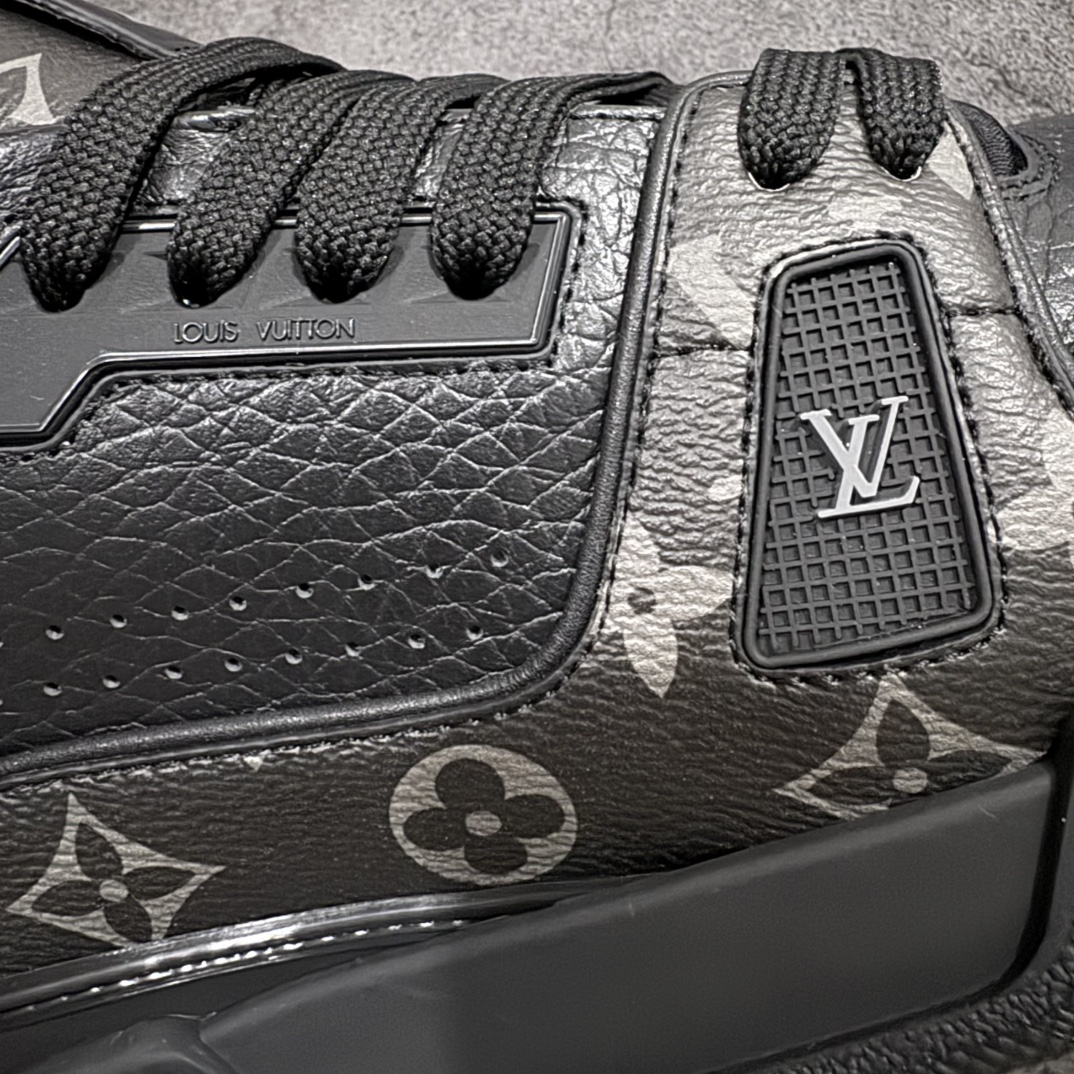 Louis Vuitton LV Trainer Sneaker men's and women's Casual Shoes 