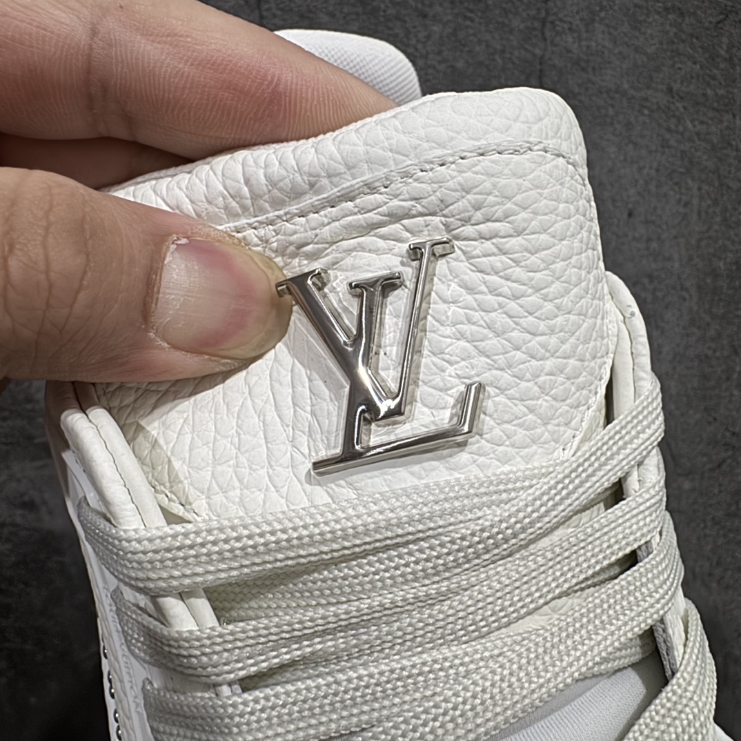 Louis Vuitton Trainer Series Sneakers White rivets sports shoes