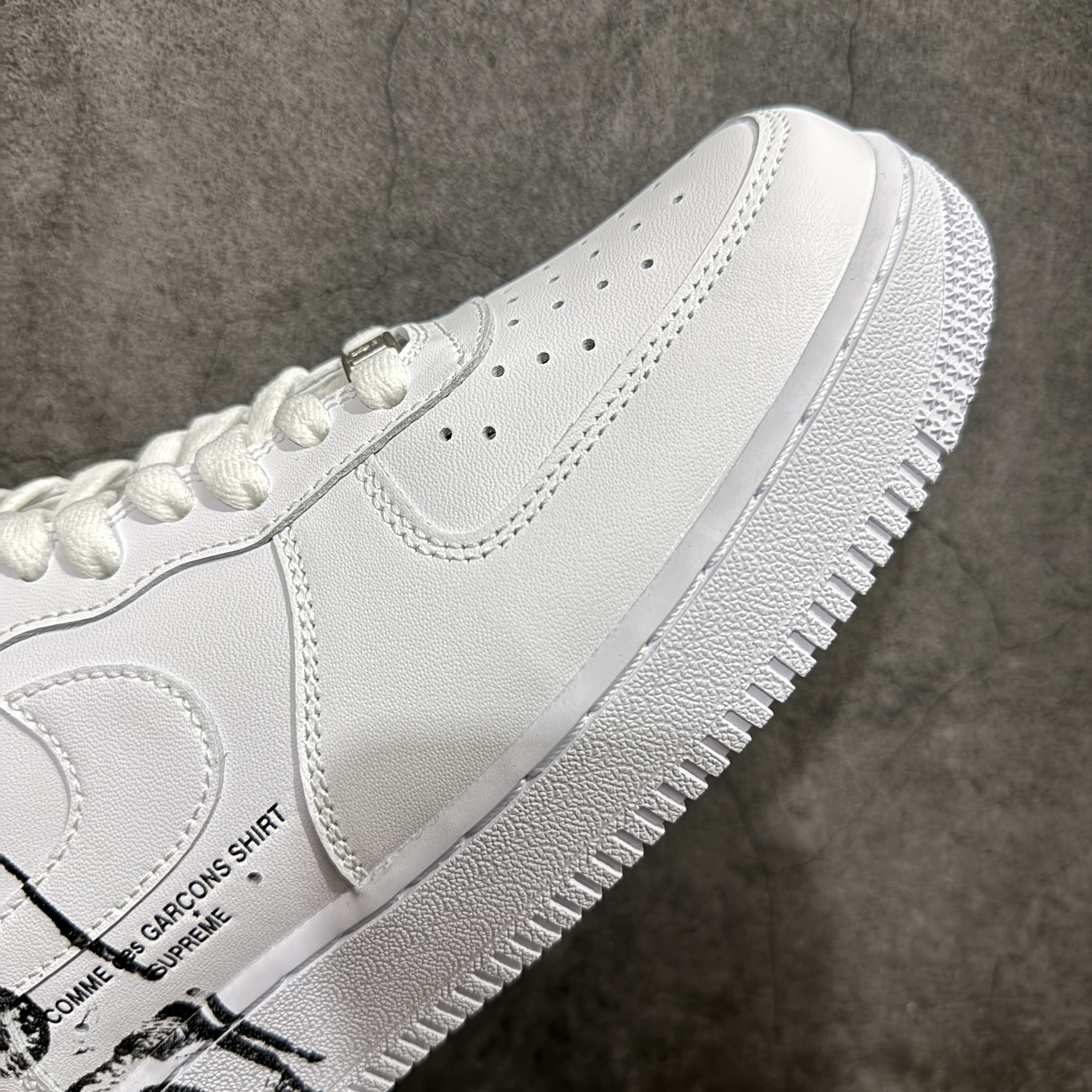 Supreme x Comme des Garçons SHIRT x Nike Air Force 1 Low 'Eyes' Men's Sneakers 923044-100