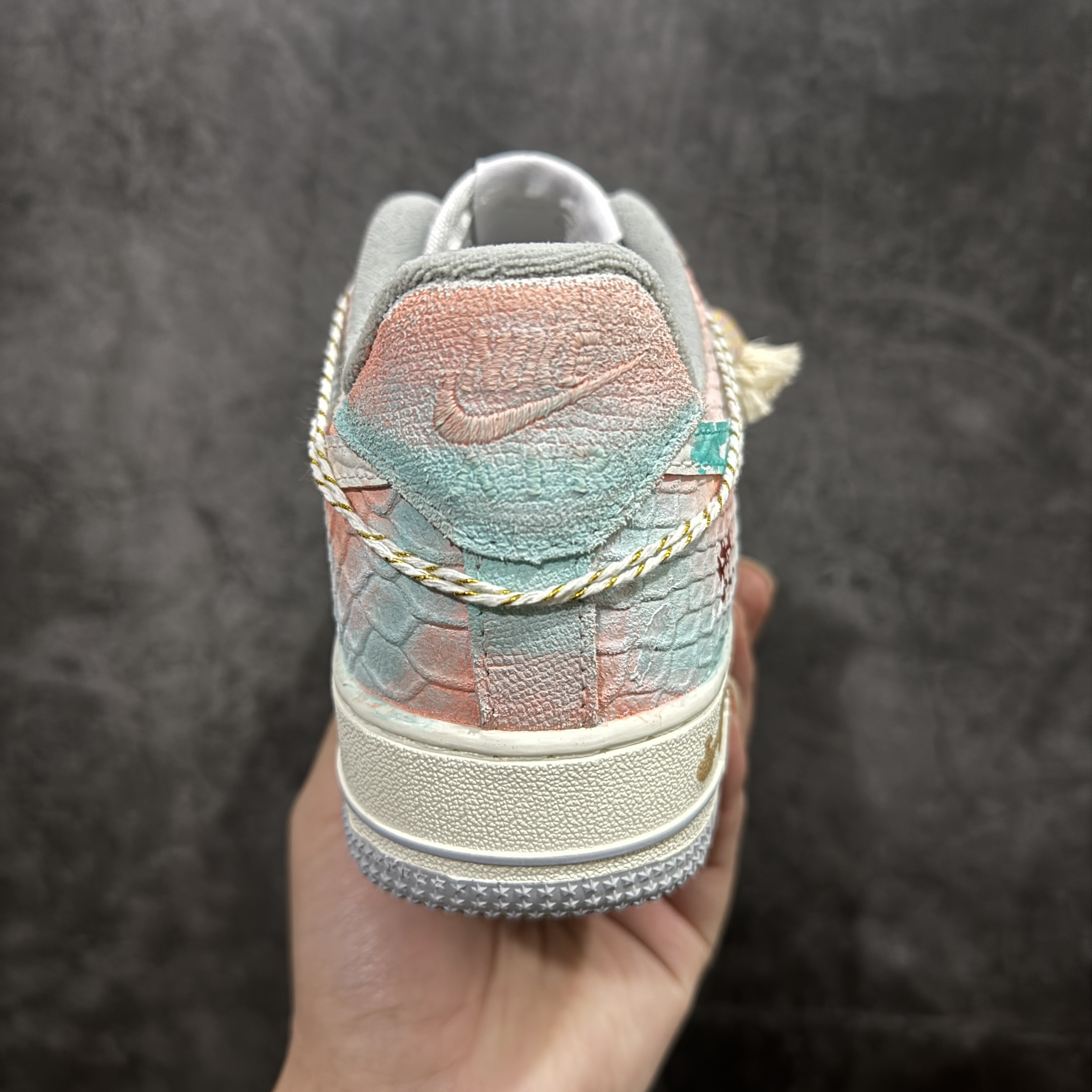 Nike Air Force 1'07 Low "Late Spring Rain" Men's and Women's Sneakers DX2678-111