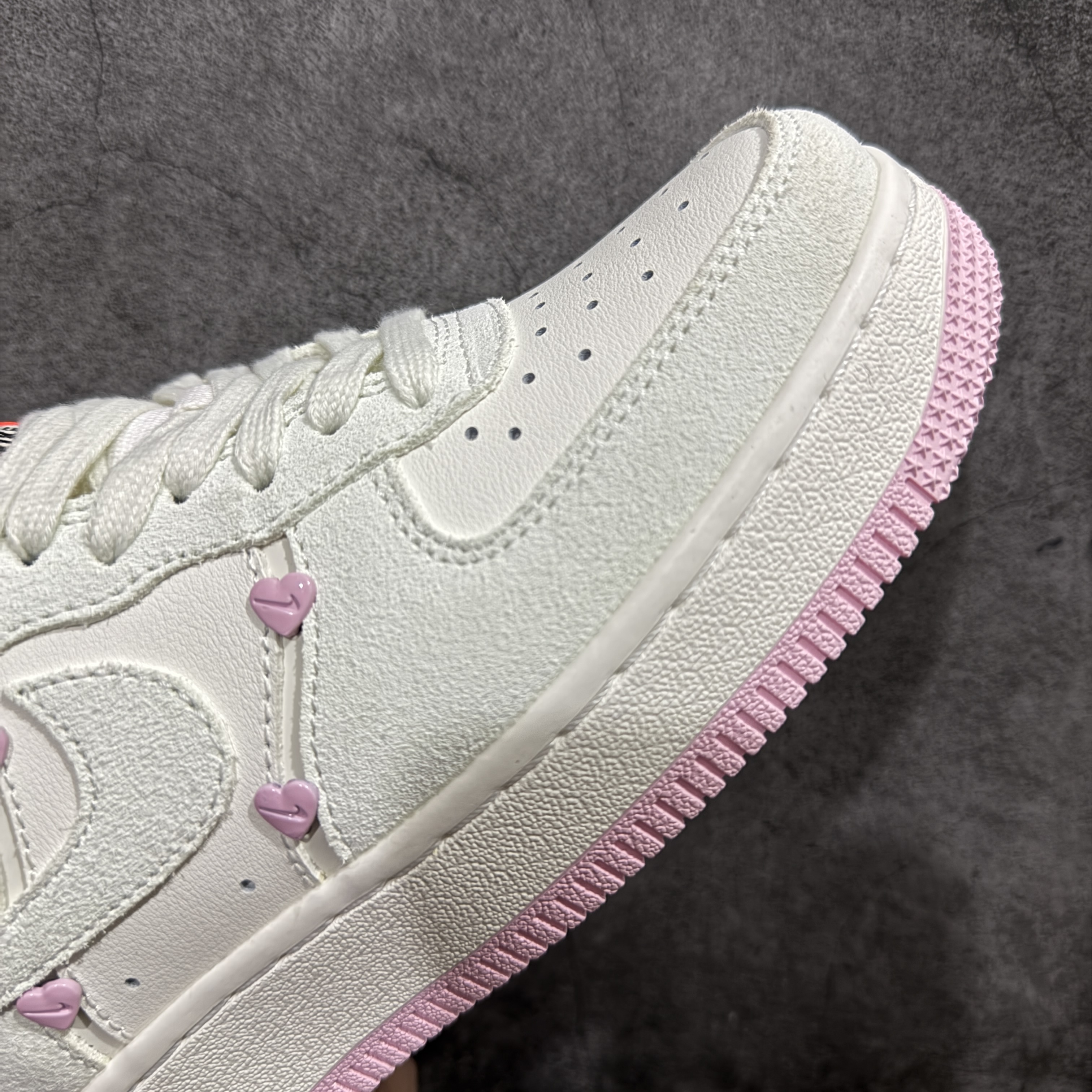 Nike Air Force 1 Low Valentine's Day 2025 Women's Sneakers HV5992-111