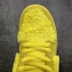 Grateful Dead x Dunk Low SB 'Yellow Bear' Men's & Women's Sneakers CJ5378-700