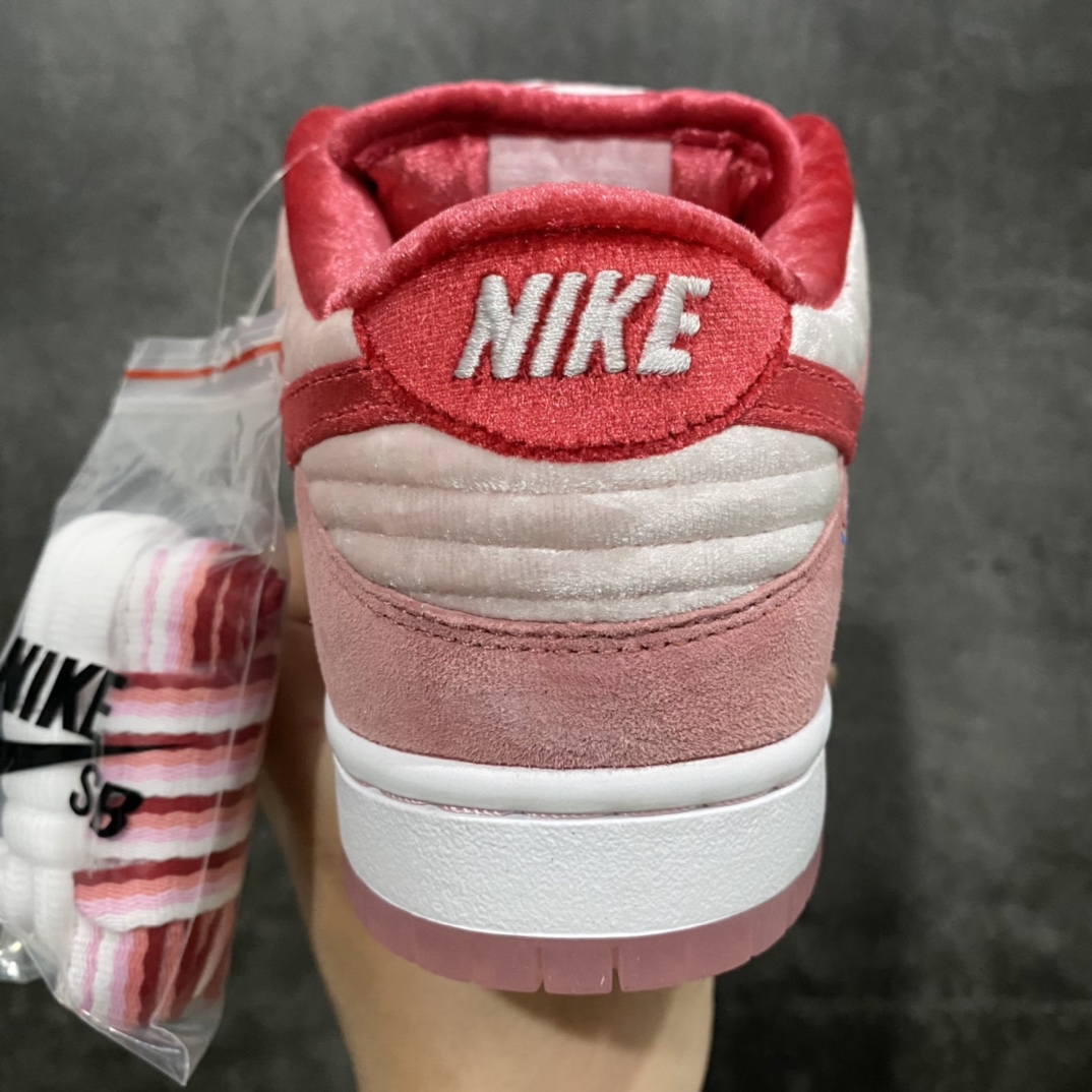 StrangeLove x Nike Dunk Low SB 'Valentine's Day' Men's & Women's Sneakers CT2552-800