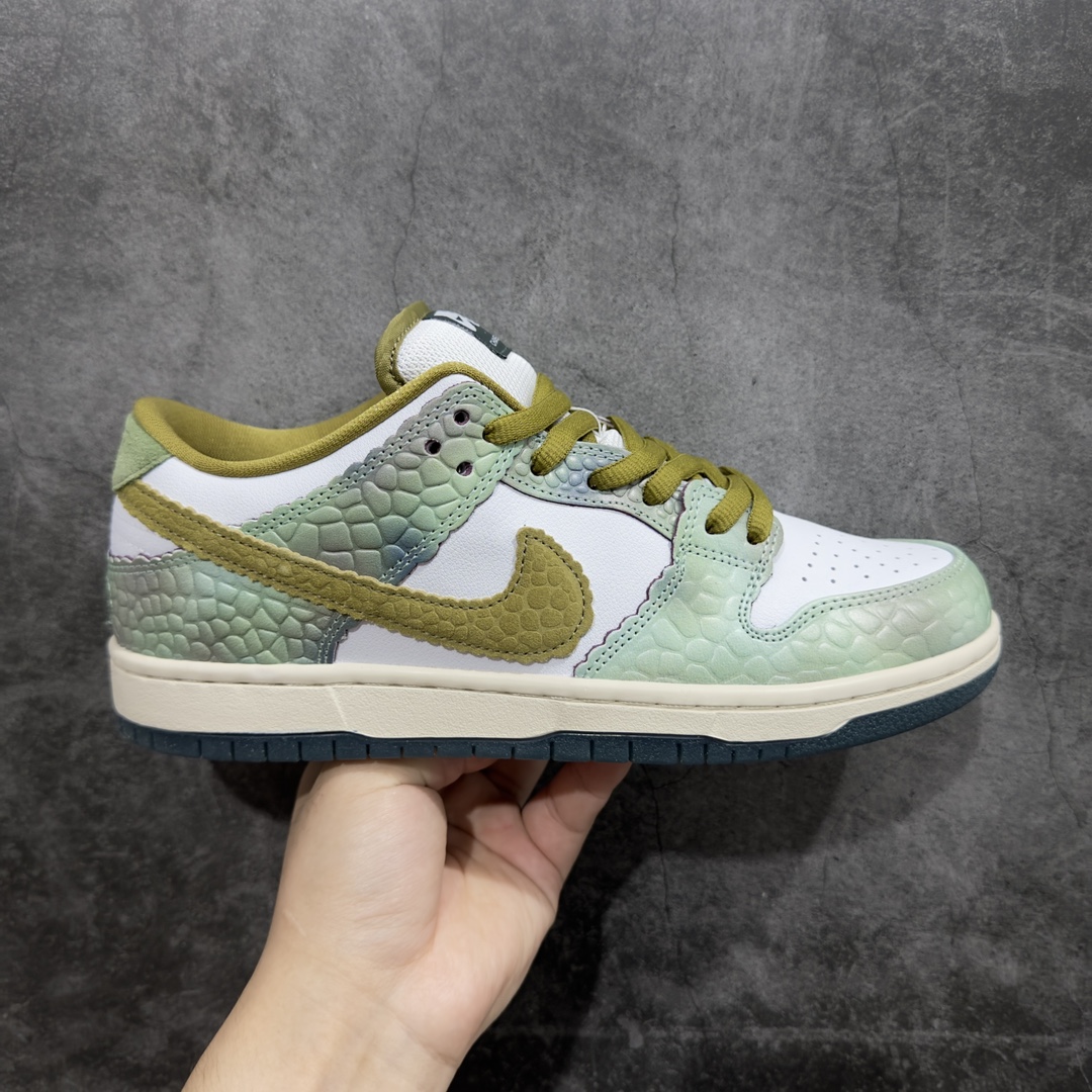 Alexis Sablone x Nike Dunk Low SB 'Chameleon' Men's & Women's Sneakers HJ3386-300