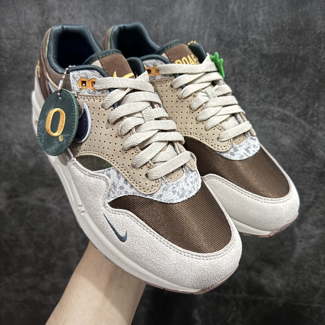 Nike Air Max 1 '87 Premium University of Oregon PE Men's & Women's Running Shoe HQ2640-200