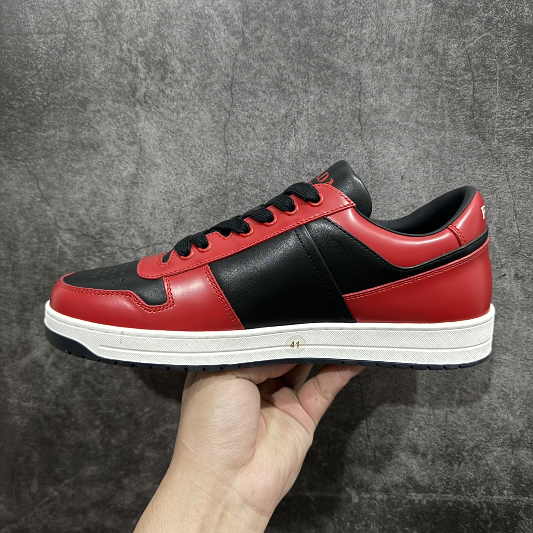  Prada Downtown low-top men's casual sneakers black red