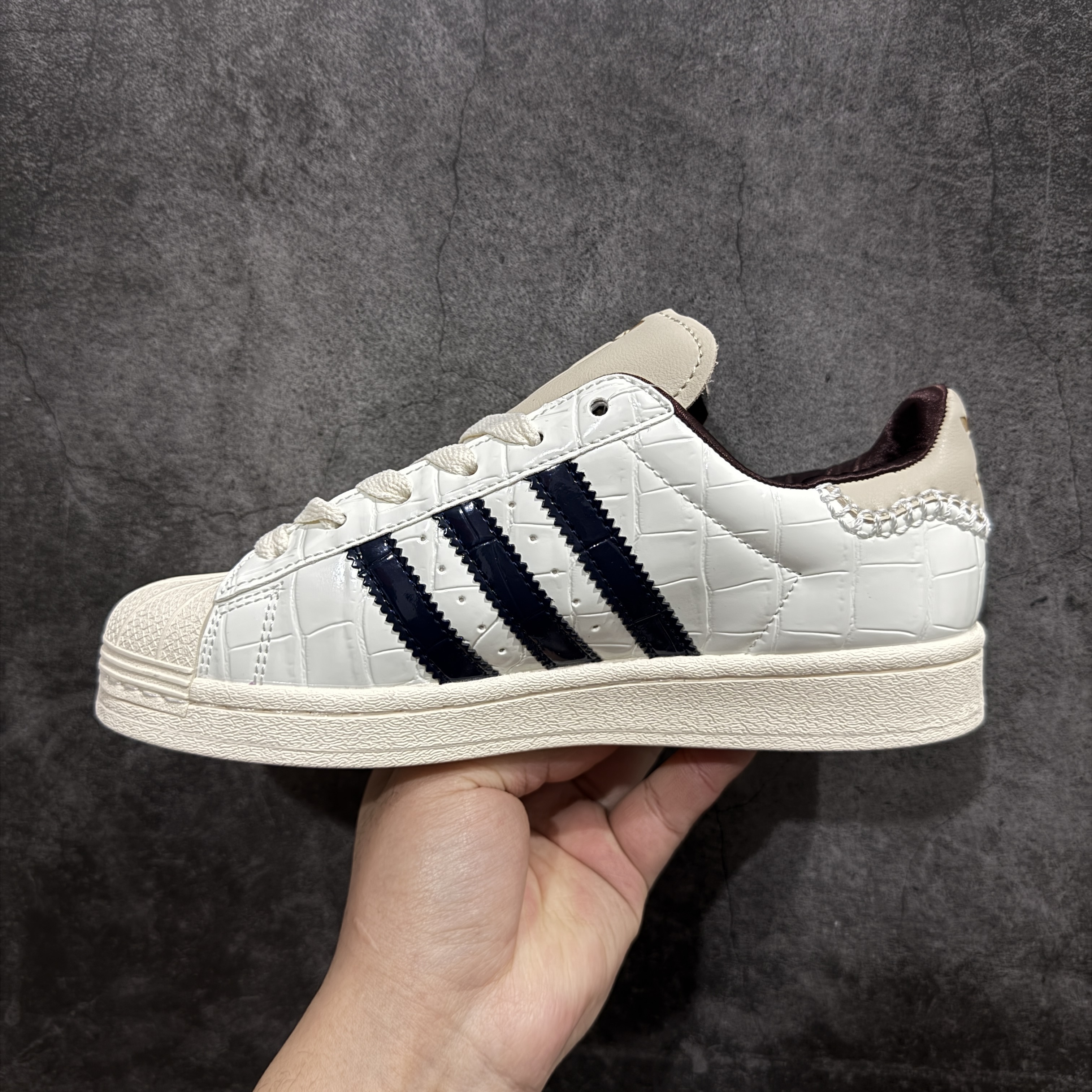 Wales Bonner x Adidas Superstar "Wonder White/Collegiate Navy" men's and women's sneakers JP7161